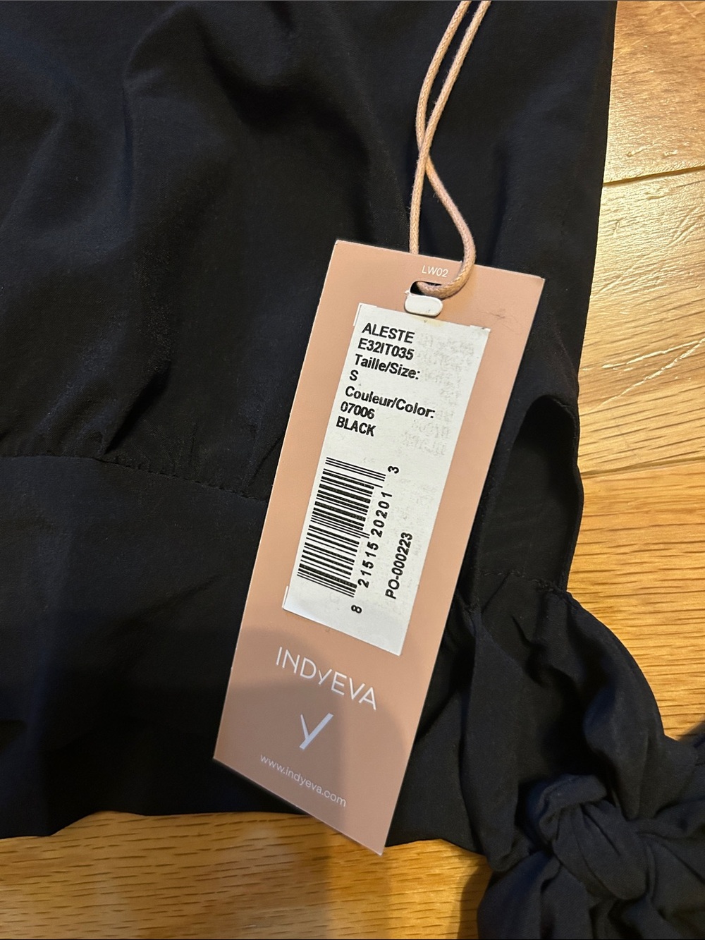 Indyeva Side-Tie Aleste Short Sleeve Top. Black, size small. New with tags! - Picture 3 of 7